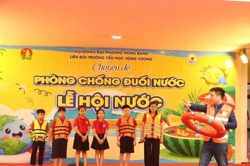 Hàng nghìn học sinh Hải Phòng hào hứng với Lễ hội nước