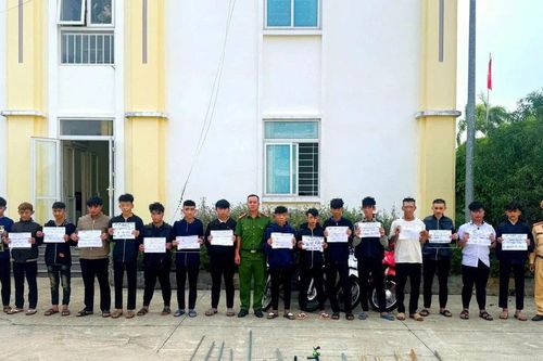 Nhiều học sinh liên quan vụ hàng chục đối tượng mang hung khí đi giải quyết mâu thuẫn