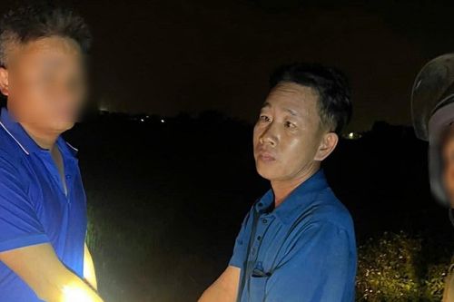 Vừa từ nước ngoài về, người phụ nữ bị chồng cũ đâm tử vong