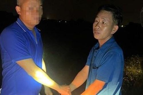 Vừa từ nước ngoài về, bị chồng cũ đâm tử vong