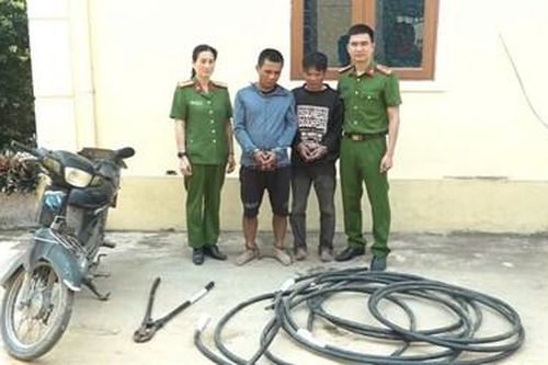 Bắt 2 đối tượng nhiều tiền án trộm cắp dây cáp điện