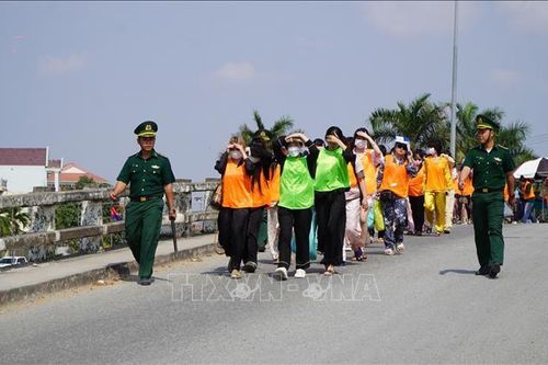 Tiếp nhận 226 công dân Việt Nam do lực lượng chức năng Campuchia trao trả