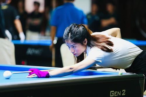Cơ thủ khuyết tật loại Chiêm Hồng Thái, hot girl bi-a VN đấu VĐV nam tại World Cup