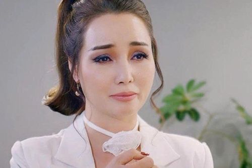 Đáng buồn cho Mai Thu Huyền