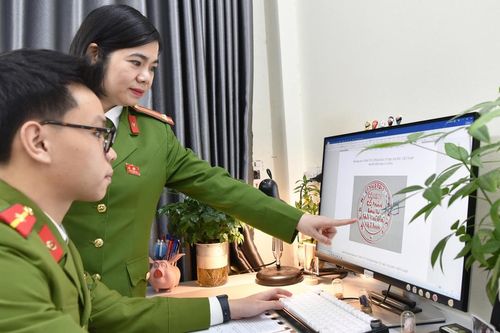Cán bộ tham mưu Kỹ thuật hình sự Công an Hà Nội: Thầm lặng giữ cho mỗi quyết định đi đúng hướng