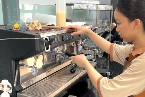 Mở lối nghề cho người khiếm thị
