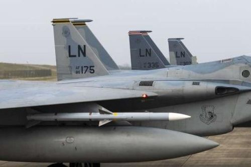 Tên lửa AIM-120: Tầm bắn xa, làm chủ không chiến hiện đại