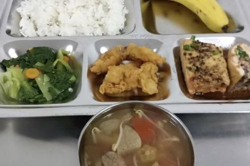 TP. Hồ Chí Minh sẽ triển khai 'tick xanh' trong quản lý suất ăn trường học