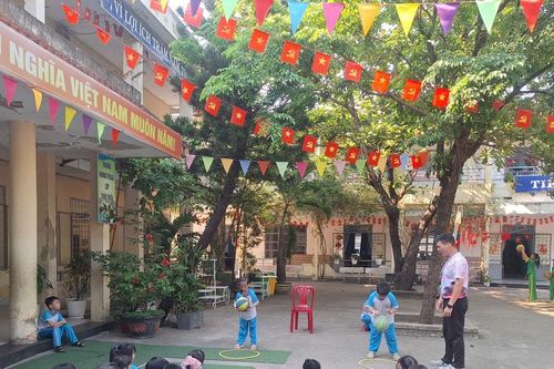 Cấp thiết mở rộng mạng lưới trường, lớp:Huy động nguồn lực, tăng tốc đầu tư