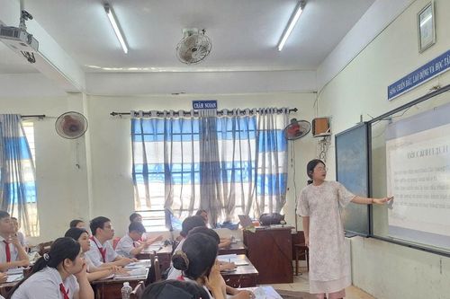 Cấp thiết mở rộng mạng lưới trường, lớp:Đồng bộ giải pháp