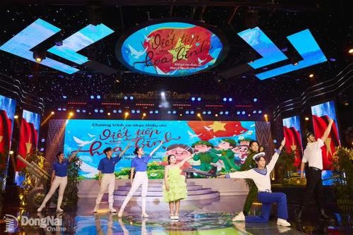 Giai điệu tự hào