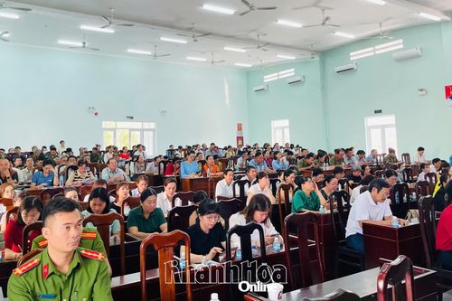 Gần 400 đại biểu được phổ biến pháp luật, kỹ năng về phòng cháy, chữa cháy