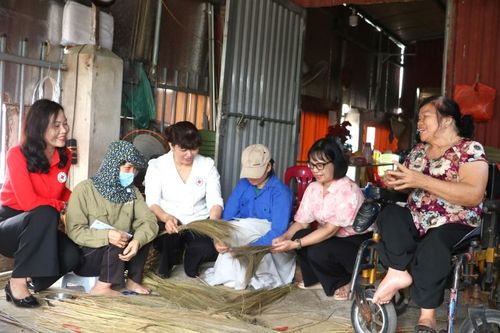 Vượt qua số phận
