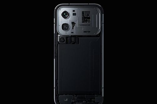 Xiaomi 18 Pro lộ diện với nút AI vật lý và màn hình phụ đa năng thế hệ mới