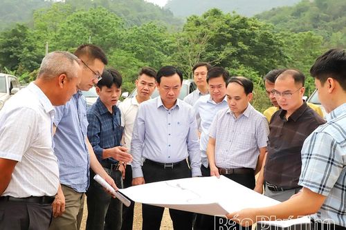 Phó Chủ tịch UBND tỉnh Quách Tất Liêm kiểm tra tiến độ thi công các dự án giao thông khu vực Hòa Bình