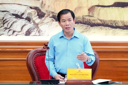 Khẩn trương có phương án xử lý đối với công trình, dự án chậm tiến độ, tồn đọng kéo dài