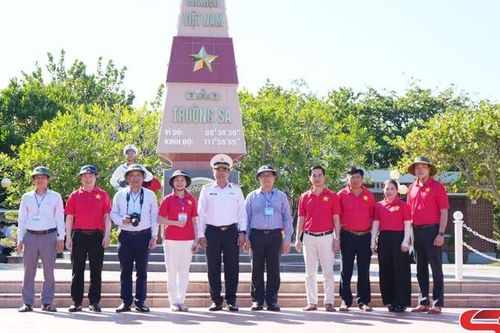 Trường Sa vững một niềm tin