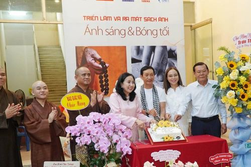Triển lãm hình ảnh Đại hội Phật giáo TP.HCM, ra mắt sách của tác giả Trần Thế Phong tại Hội Nhà báo TP.HCM