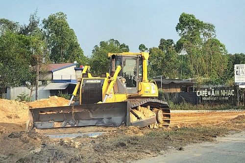 Quảng Ngãi tăng tốc thi công đường nối KKT Dung Quất với sân bay Chu Lai