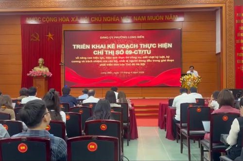 Phường Long Biên nâng cao hiệu quả thực thi công vụ