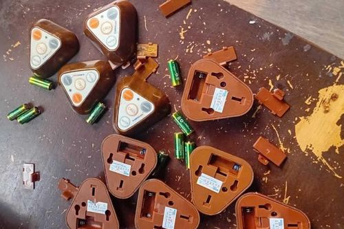 Thiết bị nút gọi quán cafe gây nhiễu sóng smartkey ô tô vì phát nhầm tần số 433 MHz