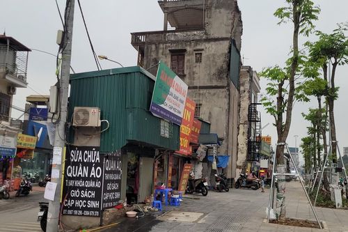Hà Nội: Nhà 'siêu mỏng, siêu méo' tái xuất sau mở đường