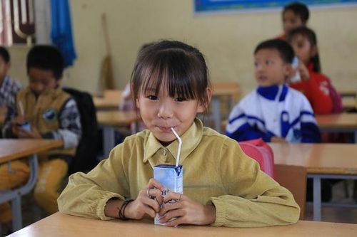 Uống sữa vào lúc nào tốt nhất và lời khuyên từ bác sĩ dinh dưỡng
