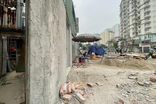 Xuất hiện nhiều ngôi nhà 'siêu mỏng, siêu méo' sau giải phóng mặt bằng ở Hà Nội
