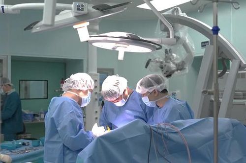 Vinmec kích hoạt quy trình tối khẩn trong đêm, cứu sống bé trai 12 tuổi xuất huyết não