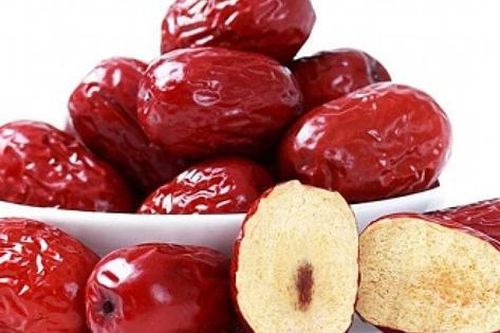 5 sai lầm khi dùng táo đỏ khiến nóng trong, đầy bụng