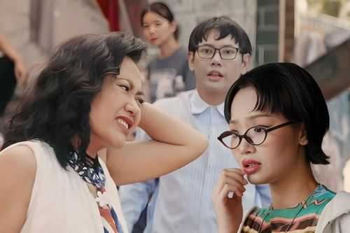 Đạo diễn Đại Tiệc Trăng Máu 8 tiết lộ lý do chọn cách mở đầu 'chưa đã'