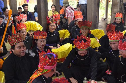 Tái hiện nghi lễ 'Nhận và dạy con tràng nhập môn' của đồng bào dân tộc Tày