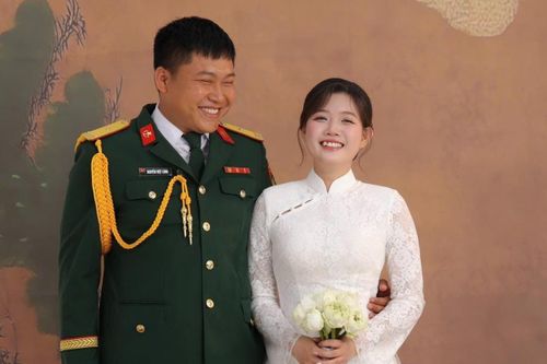 Ảnh cưới của Mũi trưởng Long gây sốt