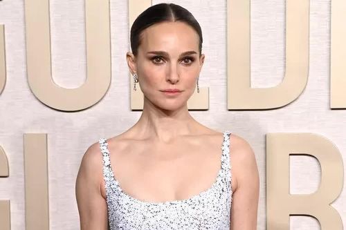 Natalie Portman mang thai lần ba ở tuổi 44