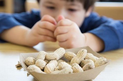 Những triệu chứng cảnh báo trẻ bị dị ứng thức ăn