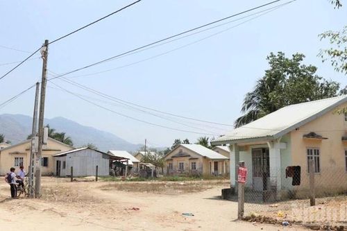 Khánh Hòa: 'Khát' nước sạch giữa mùa nắng nóng