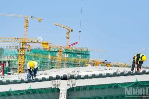Lắp đặt nhịp 81m đầu tiên, Trung tâm hội nghị APEC Phú Quốc bước vào giai đoạn then chốt