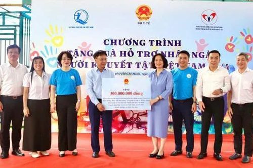 400 triệu đồng hỗ trợ trẻ em khuyết tật tại Thành phố Hồ Chí Minh
