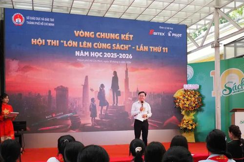 Hơn 300 học sinh tham dự vòng chung kết Hội thi 'Lớn lên cùng sách'