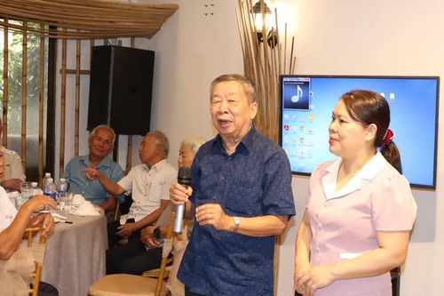 Cựu tù chính trị Côn Đảo trong niềm vui ngày gặp mặt