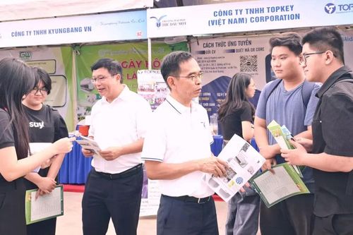 Hơn 1.600 cơ hội việc làm cho sinh viên