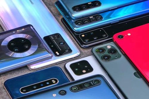 Smartphone toàn cầu giảm sau 10 quý tăng nóng