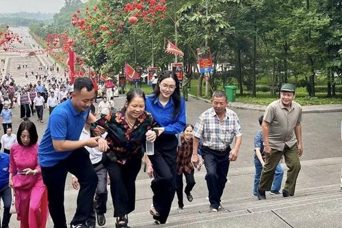 Sắc xanh tình nguyện đồng hành Lễ hội Đền Hùng 2026