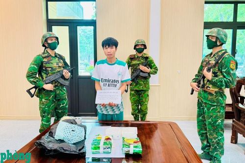 Khởi tố vụ án hình sự về hành vi vận chuyển 2kg ma túy đá trên địa bàn biên giới tỉnh Hà Tĩnh