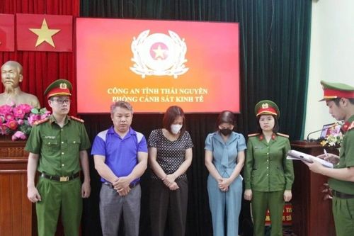 'Hoa hồng' len vào bữa ăn học đường: Hồi chuông từ vụ hiệu trưởng bị khởi tố