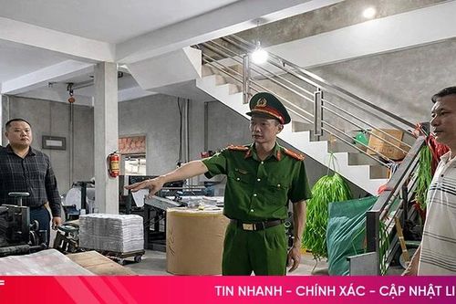 Nguy cơ khó lường từ cơ sở sản xuất vật liệu dễ cháy