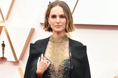 Diễn viên Natalie Portman mang thai con thứ 3 ở tuổi 44