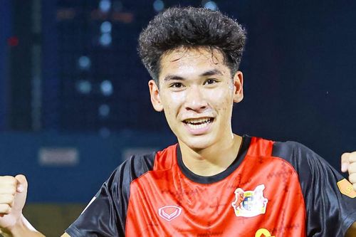 Tiền đạo U23 Việt Nam gây sốt cả V.League