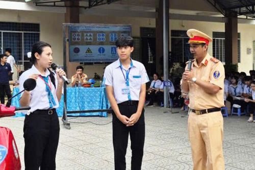 Tuyên truyền pháp luật về an toàn giao thông đến hơn 1.500 học sinh đặc khu Phú Quốc