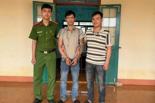 Công an xã Ia O bắt tạm giam đối tượng mua bán trái phép chất ma túy